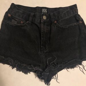 Urban Outfitters - Shortie shorts